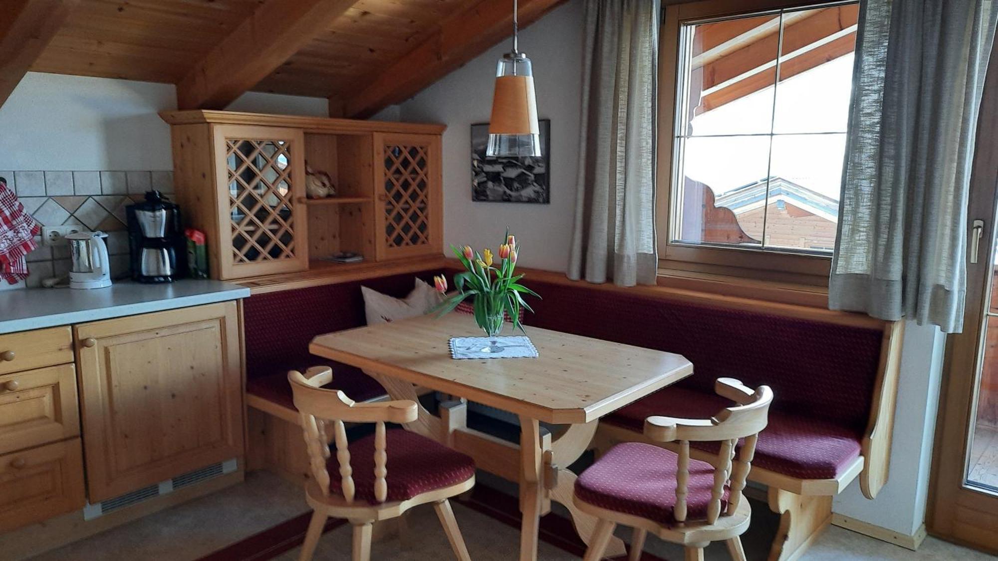 Haus Gmahblick Ferienwonungen Hotel Алпбах Екстериор снимка