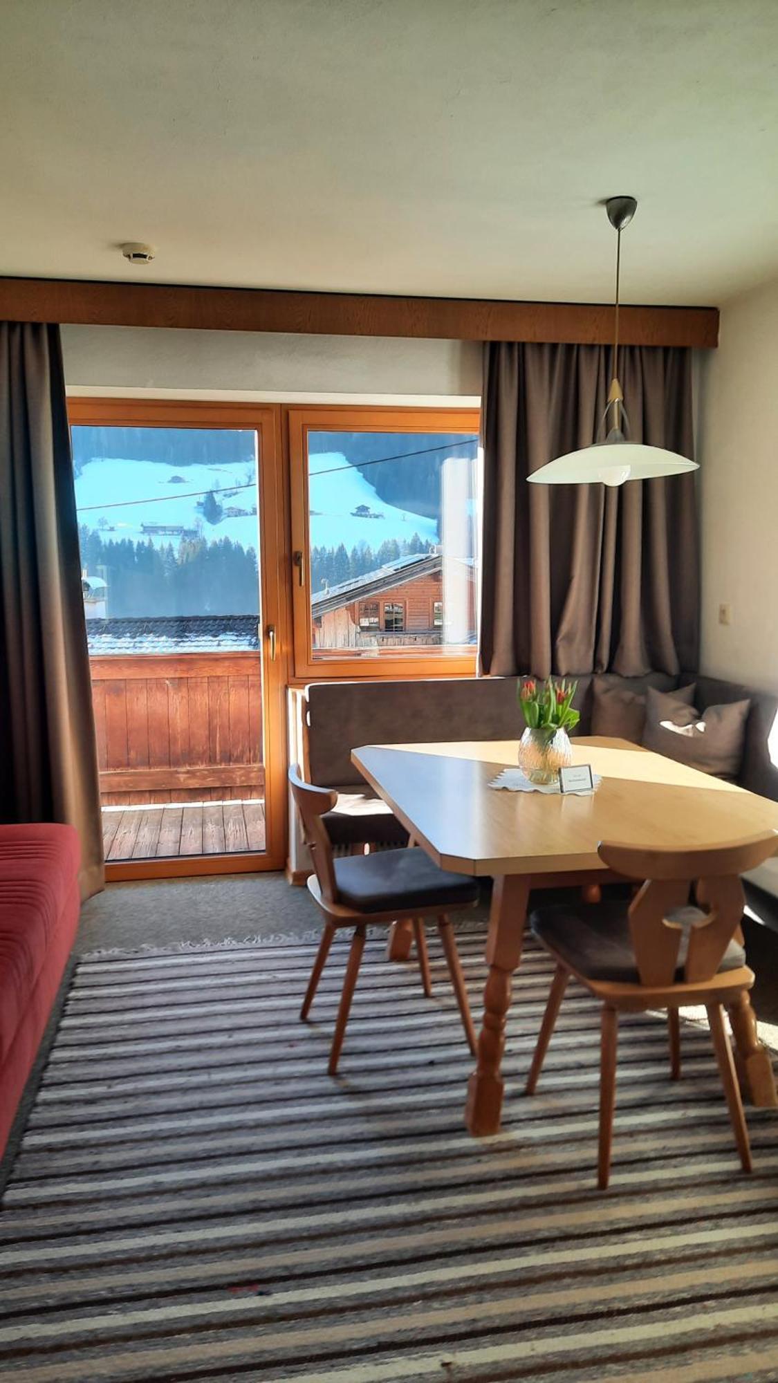 Haus Gmahblick Ferienwonungen Hotel Алпбах Екстериор снимка