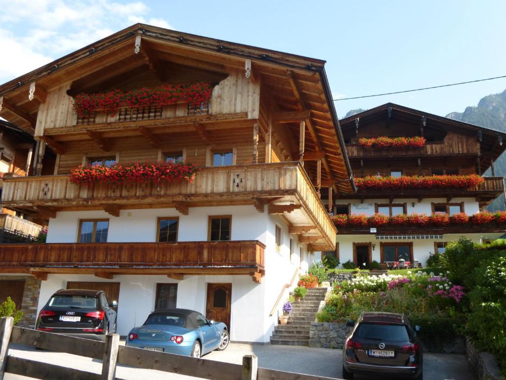 Haus Gmahblick Ferienwonungen Hotel Алпбах Екстериор снимка