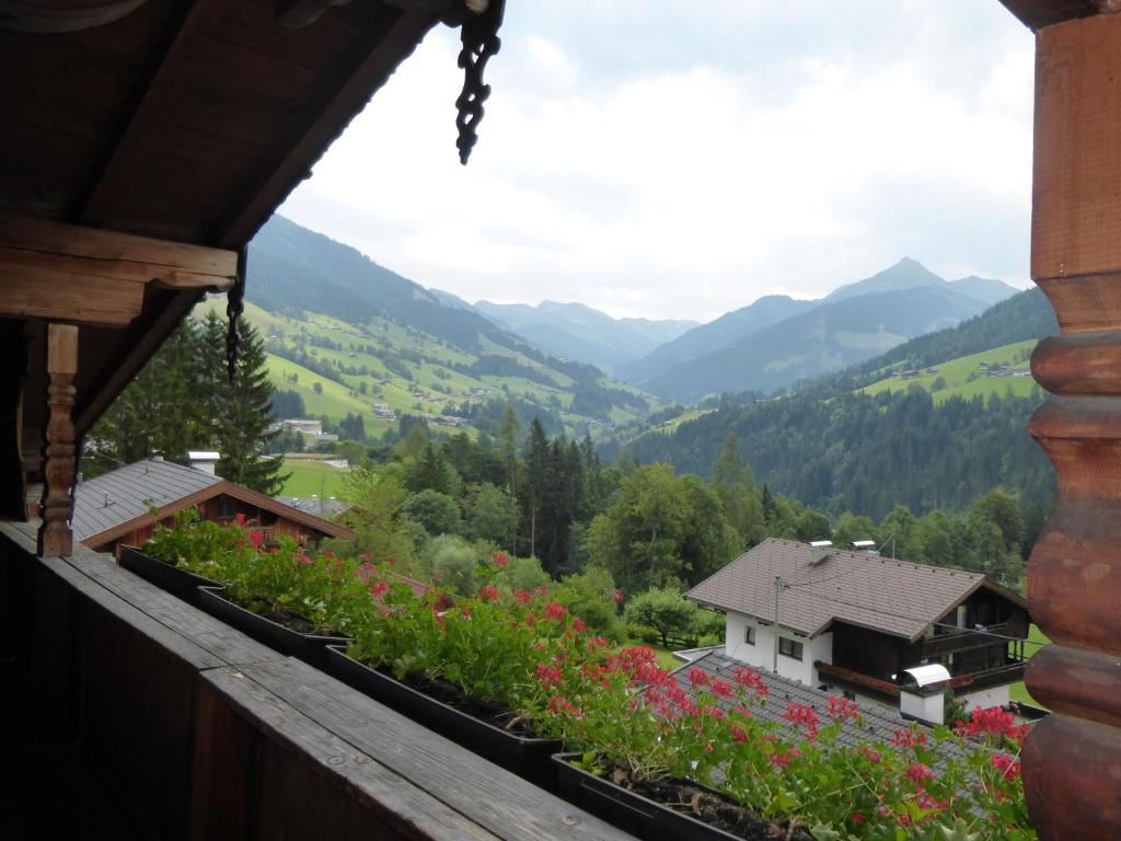 Haus Gmahblick Ferienwonungen Hotel Алпбах Екстериор снимка