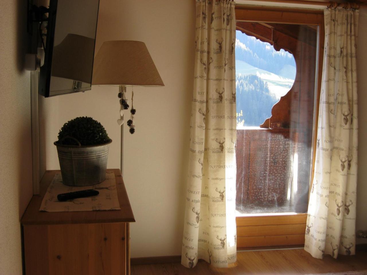Haus Gmahblick Ferienwonungen Hotel Алпбах Екстериор снимка